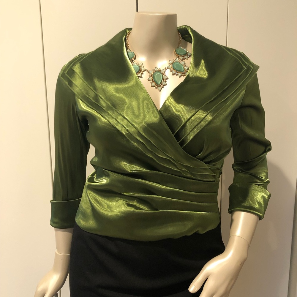 Classy Coldwater Creek Cross Front green Blouse Size 12